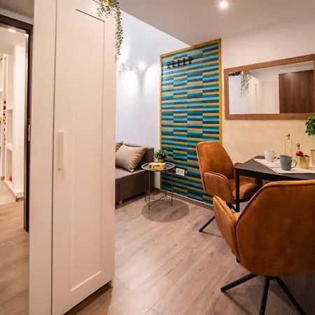 Free Parking -corvin Palace Residence-3bdrm,6ppl,wifi,ac Budapešť