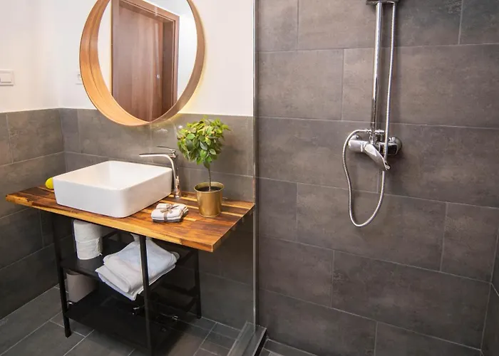 Free Parking -corvin Palace Residence-3bdrm,6ppl,wifi,ac Apartament Budapeszt