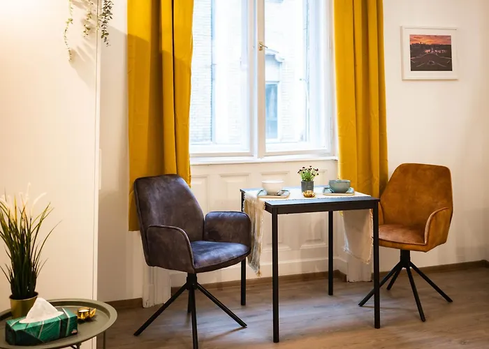 Free Parking -corvin Palace Residence-3bdrm,6ppl,wifi,ac Budapeszt