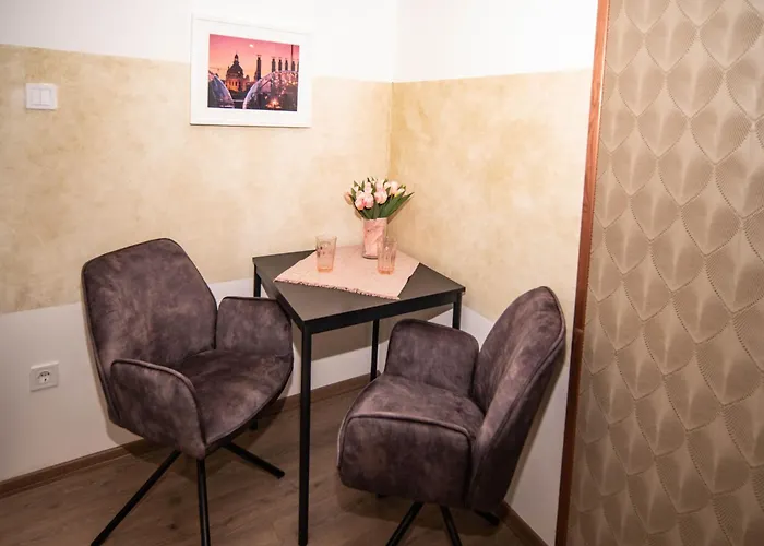 Free Parking -corvin Palace Residence-3bdrm,6ppl,wifi,ac * Budapeszt