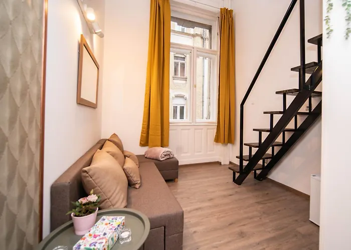 Apartament Free Parking -corvin Palace Residence-3bdrm,6ppl,wifi,ac