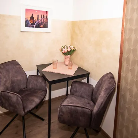 Free Parking -corvin Palace Residence-3bdrm,6ppl,wifi,ac * Budapest