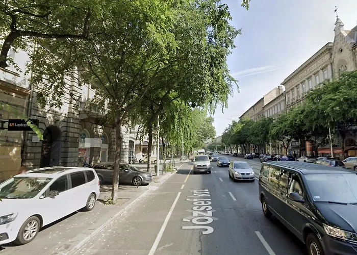 Apartmán Free Parking -corvin Palace Residence-3bdrm,6ppl,wifi,ac *