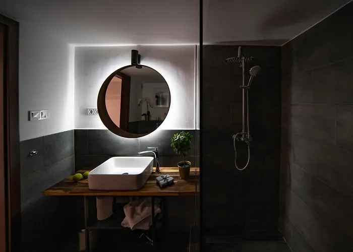 Free Parking -corvin Palace Residence-3bdrm,6ppl,wifi,ac Apartmán Budapešť