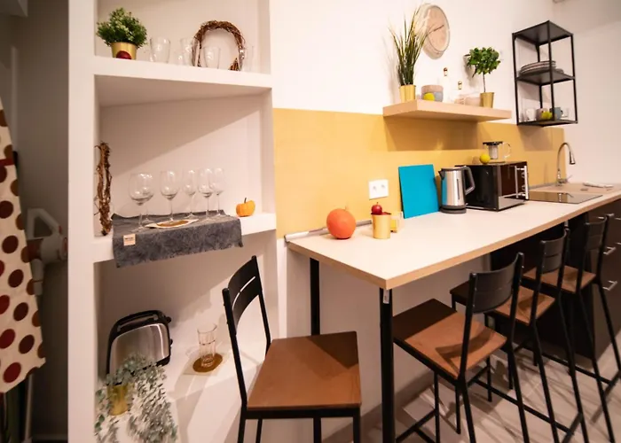 Free Parking -corvin Palace Residence-3bdrm,6ppl,wifi,ac Apartmán Budapešť